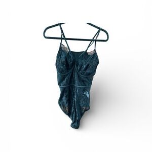 Elegant Lace Black Bodysuit Adjustable Straps Size XXL